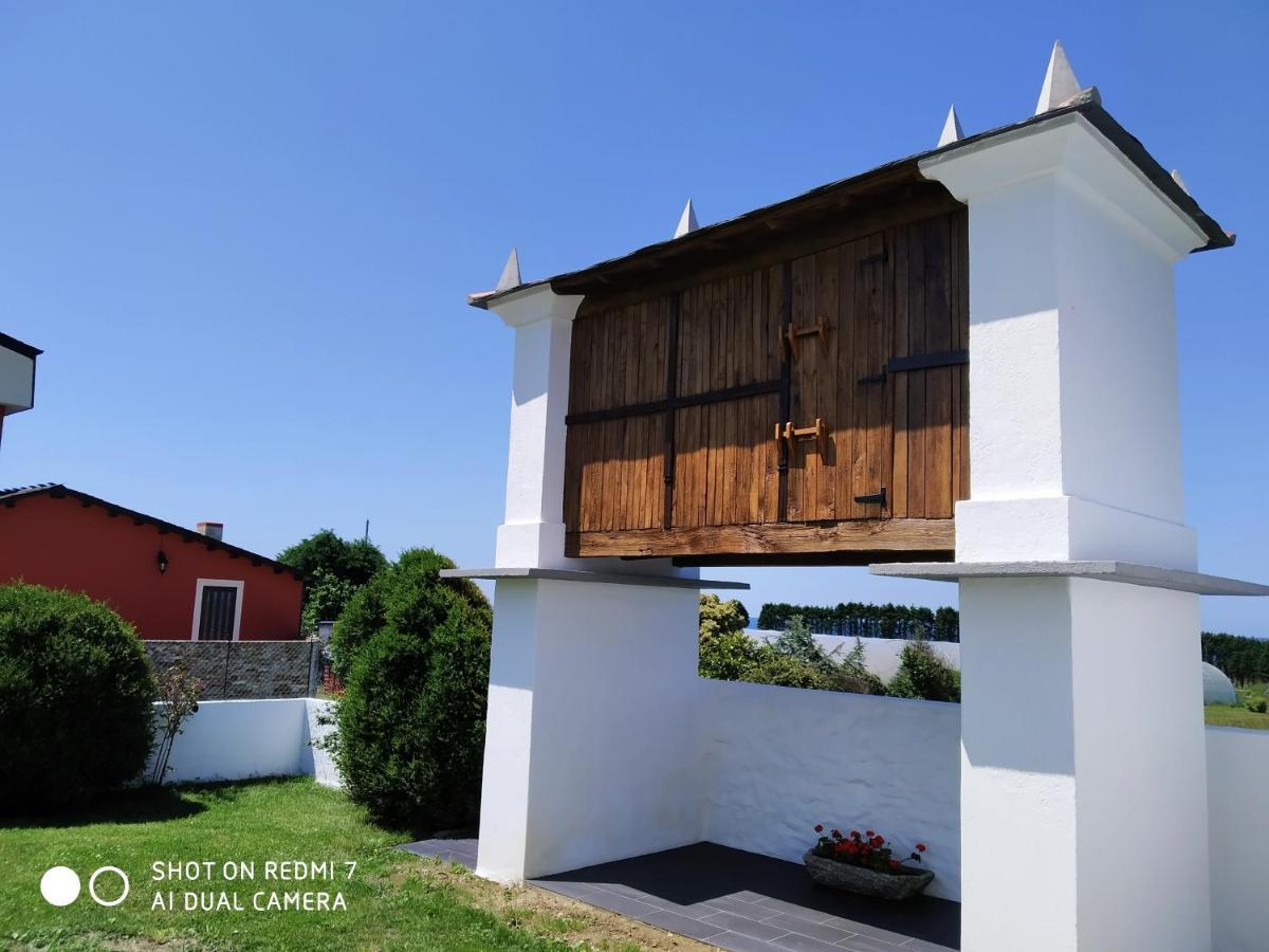 A Minguxaina Villa Ribadeo Exterior foto